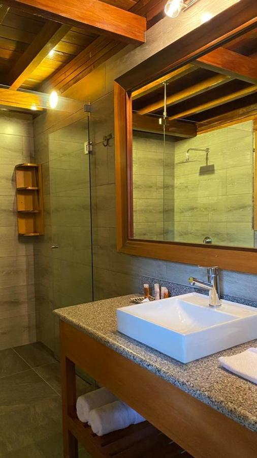 Hostal Zafiro Mindo Luaran gambar